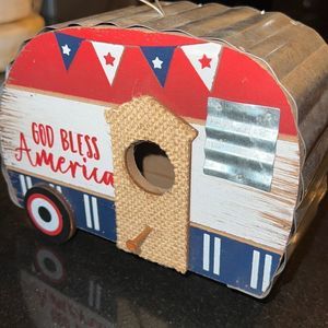BRAND NEW Camper Decor! So cute